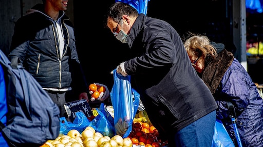 Te dichtbij komen asociaal? 'Mensen doen het vaak niet bewust'