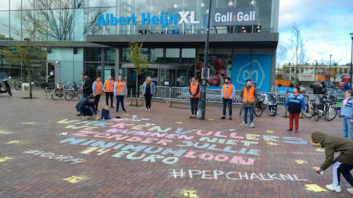 Albert Heijn-winkel manipuleert foto van eerbetoon aan vakkenvullers