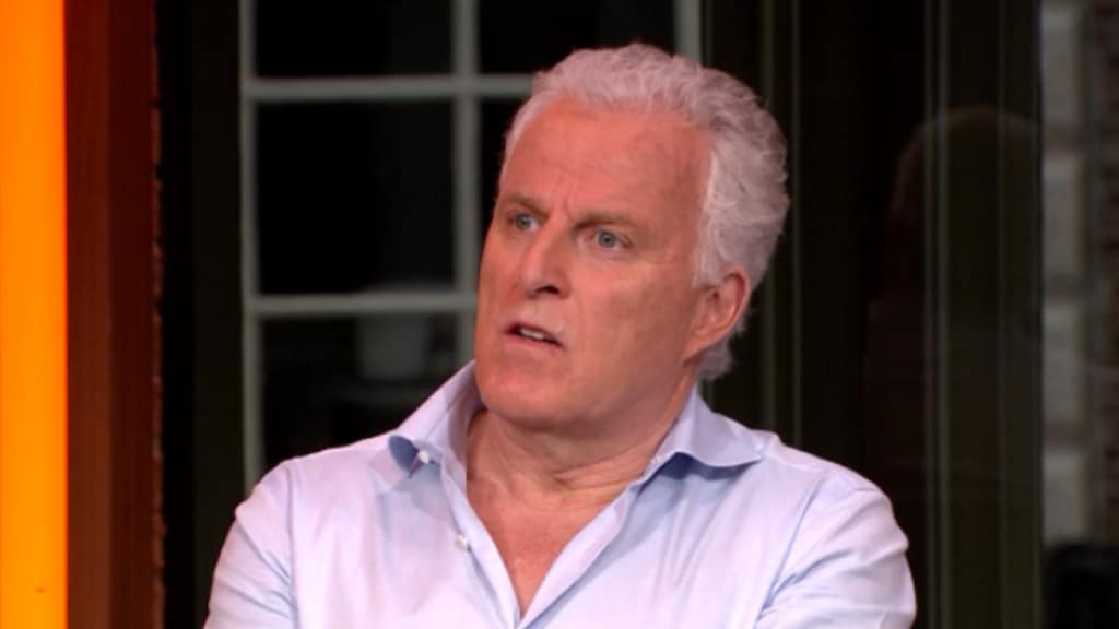 Peter R. de Vries neemt het op voor Memphis Depay