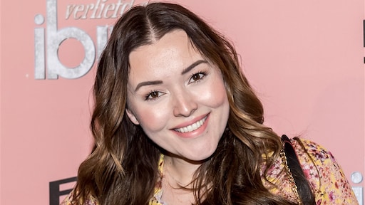 Beautygloss-Mascha toont prachtige babybump in bikini