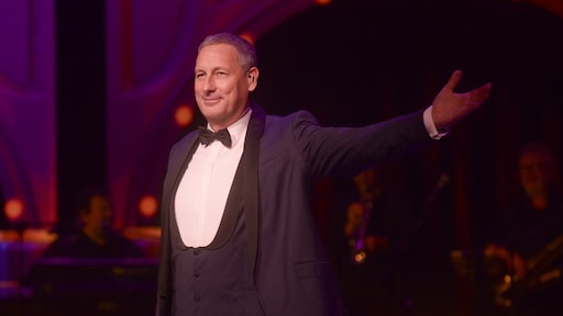 Gert Verhulst moet afscheid nemen van zijn familie