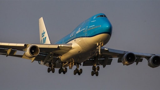 KLM blijft bij voucherregeling voor geannuleerde vluchten, negeert Brussel
