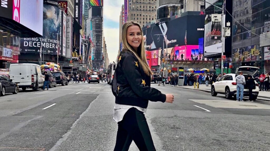 Corona-domper: geen verjaardagstripje voor Monique Smit