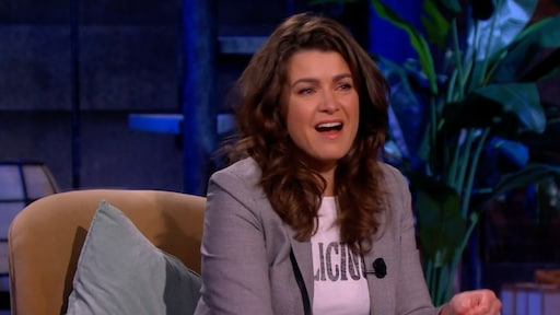 Merel Westrik zwaait in tranen af bij Ladies Night