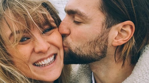 Utopia-Romy deelt enorm schattig kiekje van baby