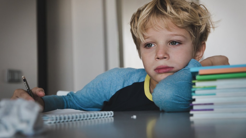 De opvoedkwestie: zoon (7) doet zijn schooltaken niet