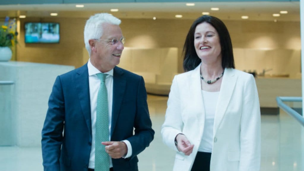 Nieuw boek over 'staatsbank' ABN Amro is waardige opvolger van De Prooi