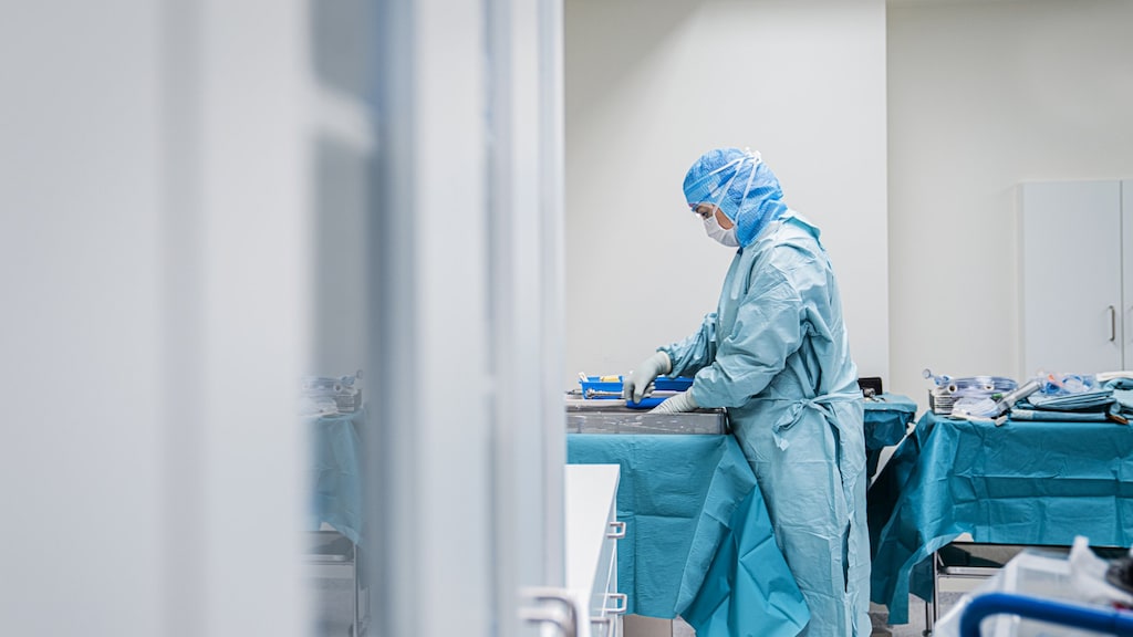 Esther biedt steun aan zorgpersoneel: 'Elke dag mensen zien overlijden doet wat met je'