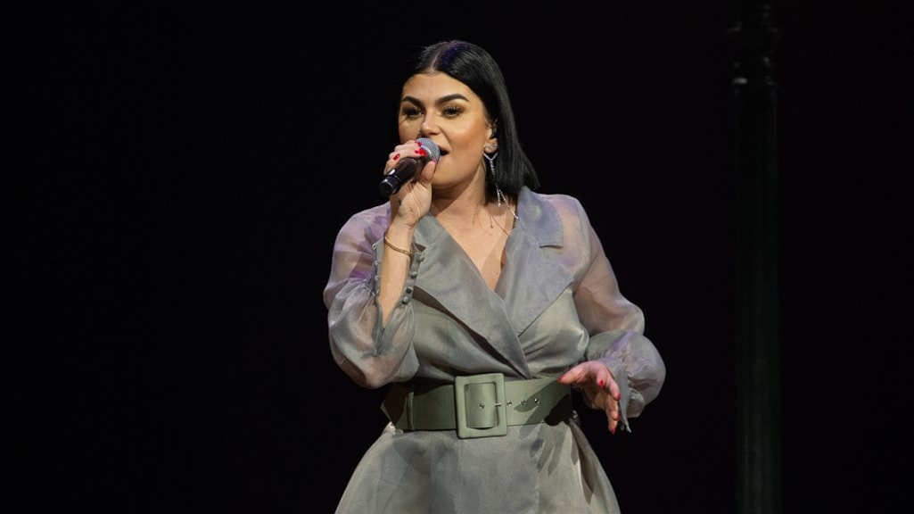 Roxeanne Hazes blikt terug op hoogzwangere Koningsdag