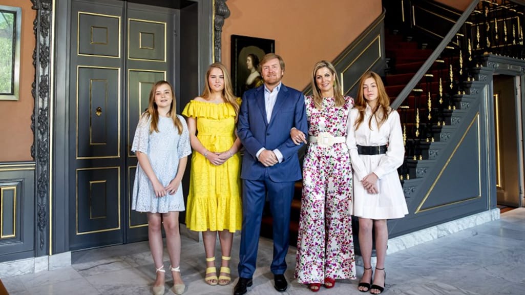 Hier scoor je de Woningsdag-look van Máxima en de prinsessen