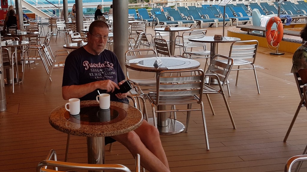 De laatste foto van Ton, op het cruiseschip waar corona uitbrak.