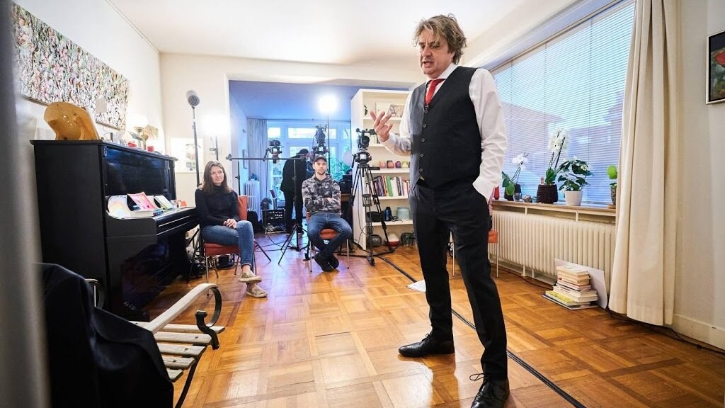 Frank Lammers in trek bij ondergoedfabrikanten