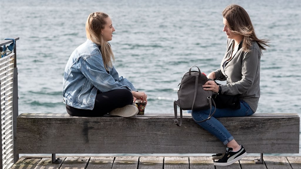 Vrienden en familie mogen afspreken met maximaal tien personen.