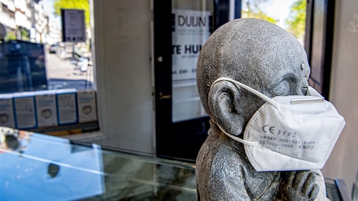 'Bedrijf moet tientallen miljoenen terugbetalen om slechte mondkapjes'