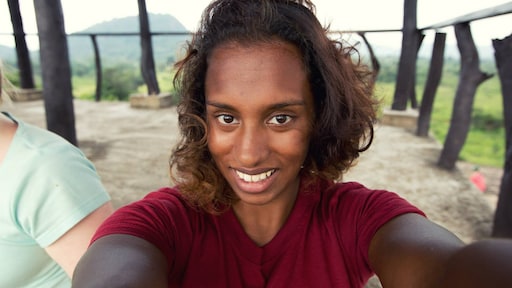 Dilani (28) stelt overheid aansprakelijk voor fraude bij haar adoptie