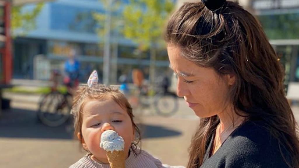 Dochter Naomi van As doet niet alleen ijs, ook volgers smelten