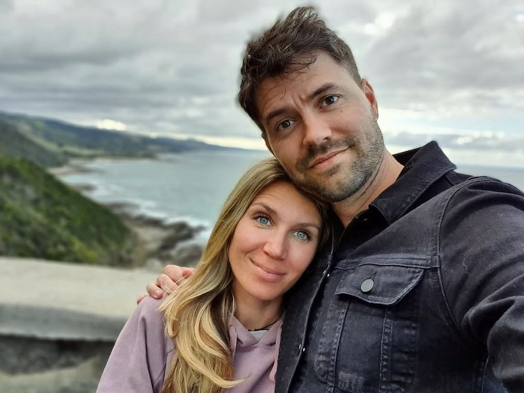 Simon Keizer roert vrouw Annemarie tot tranen