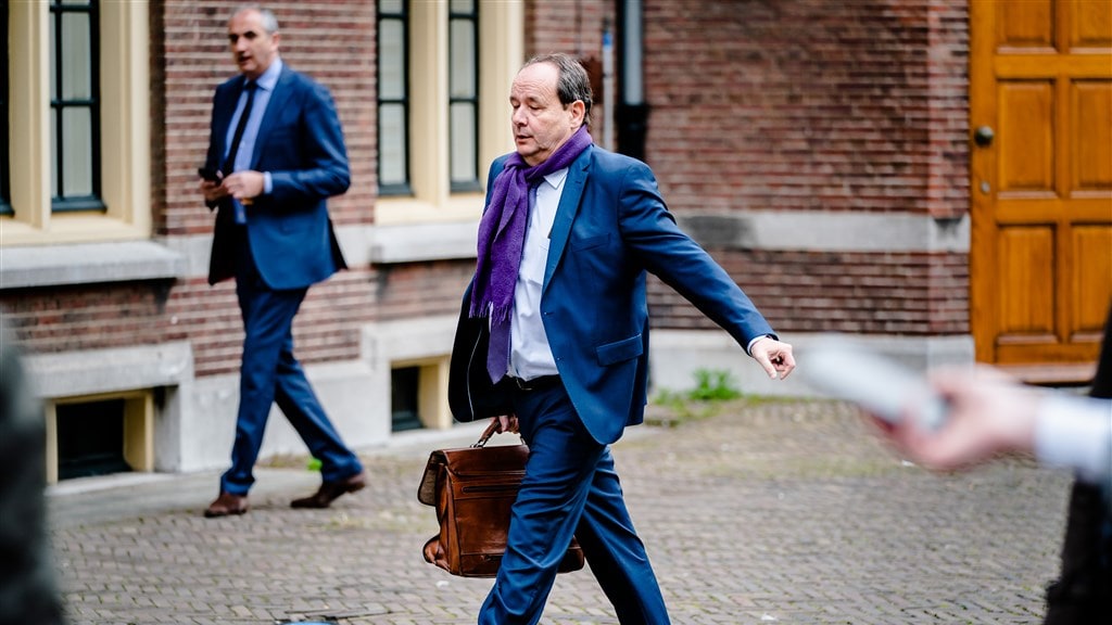 Ministerie doet aangifte tegen Belastingdienst om toeslagenaffaire