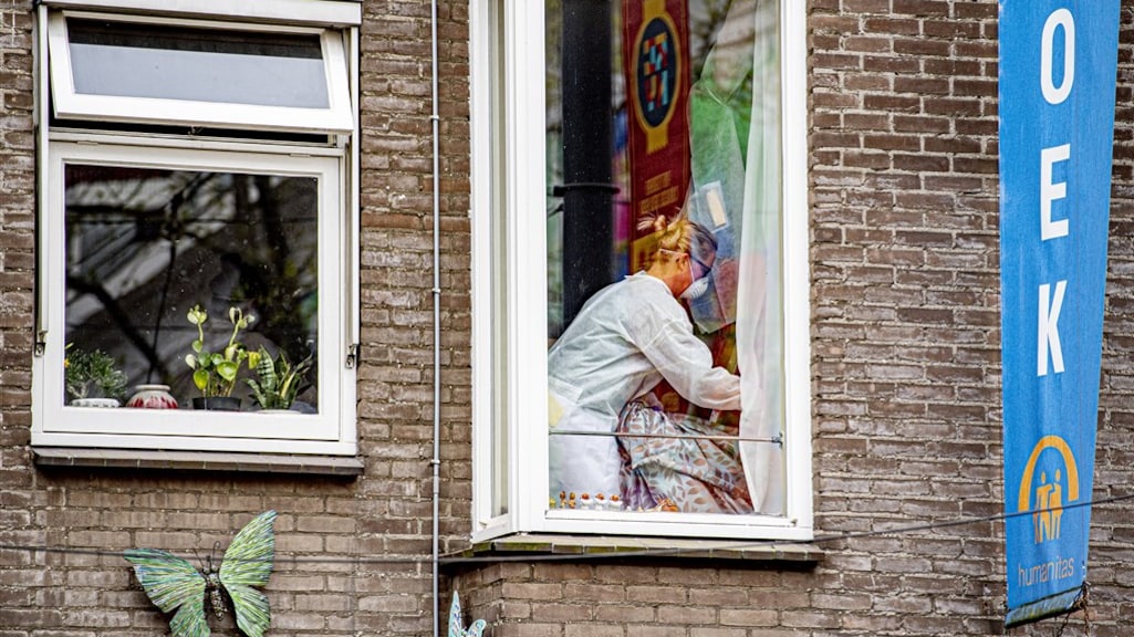 FNV: veel zorgmedewerkers moeten nog steeds onbeschermd werken