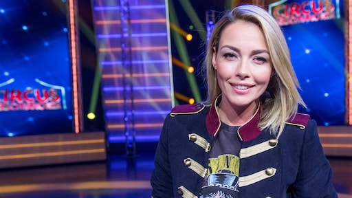 Renate Gerschtanowitz brengt ode aan Guusje Nederhorst