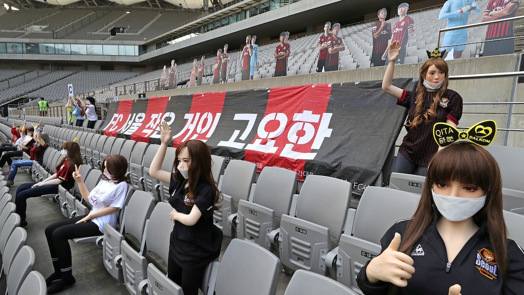'FC Seoul krijgt recordboete voor plaatsen sekspoppen op tribunes'