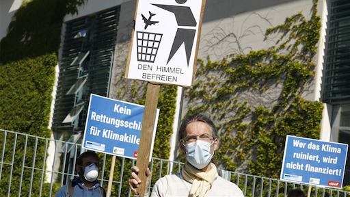 Beslissing over redding Lufthansa op de lange baan
