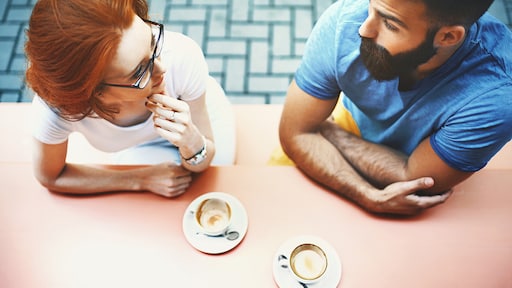 Pam: 'Misschien moeten we eens gaan speeddaten'