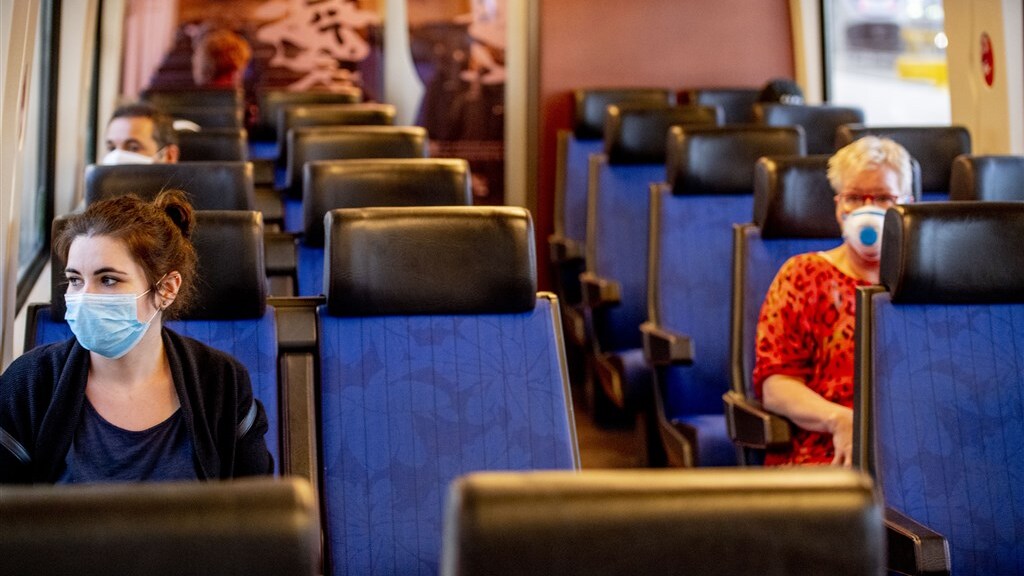 Ongemakkelijk, zo'n mondkapje? 'Dat komt omdat we ijdel zijn'