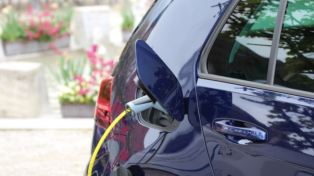 Run op subsidie elektrisch rijden, pot voor nieuwe auto's al bijna leeg