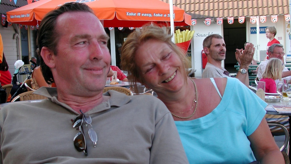 Ronald, samen met zijn vrouw Mieke, de stiefmoeder van Thomas.