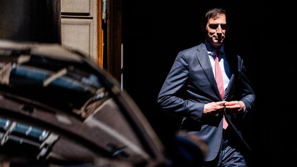 Kabinet wil dat winkeliers contant geld blijven accepteren, ook na corona