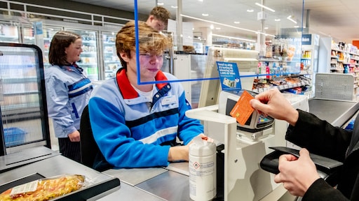 Coronabonus AH niet naar vakkenvuller, wel naar de aandeelhouder