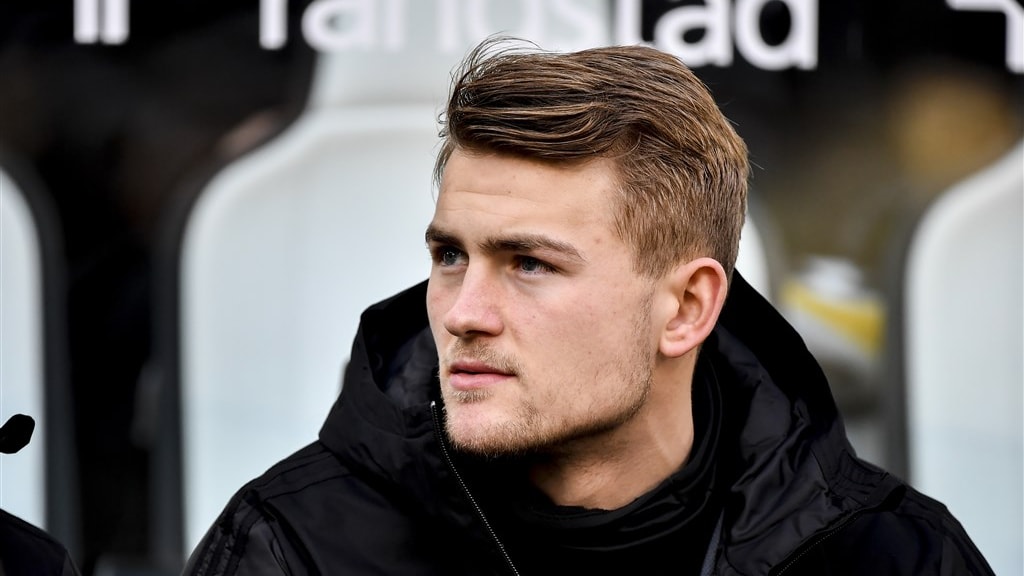 Matthijs de Ligt 'eet als de Hulk' in opmerkelijke video