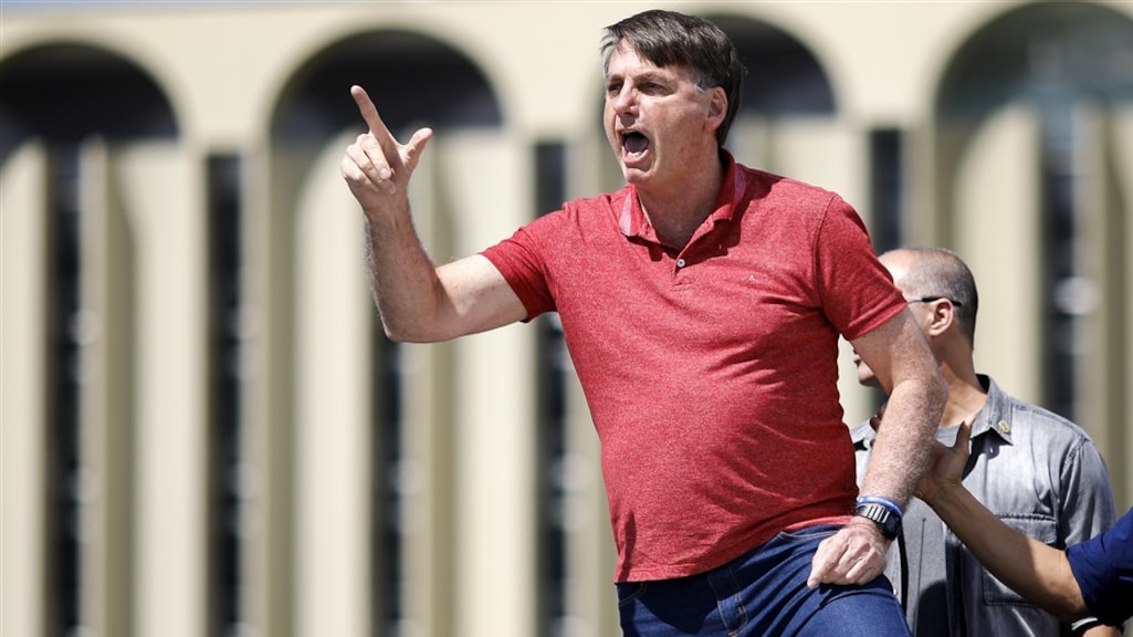 Onrustig Brazilië telt steeds meer coronadoden maar Bolsonaro bijt van zich af