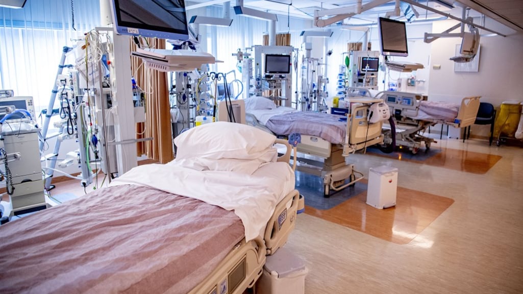 Artsen komen met nieuw draaiboek: voor wie is plek op de ic bij tweede coronagolf?