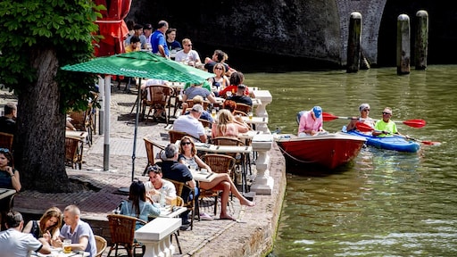 Deskundigen: week later versoepelen kan écht verschil maken