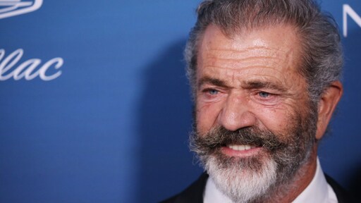 Mel Gibson blijft aantijgingen Winona Ryder ontkennen