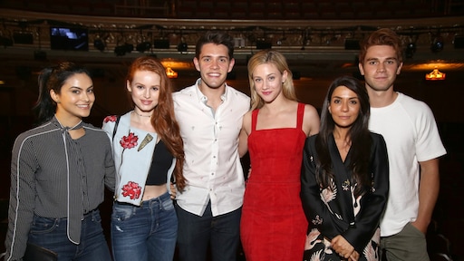 Cast Riverdale vol verbijstering na valse beschuldigingen