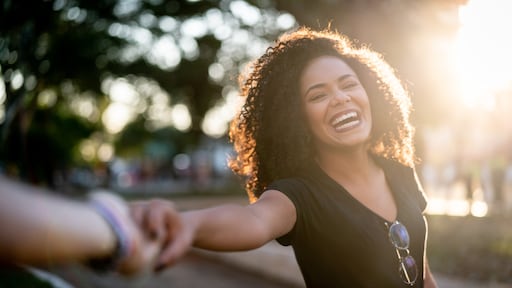 Sinds de dood van haar moeder durft Mieke eindelijk zichzelf te zijn