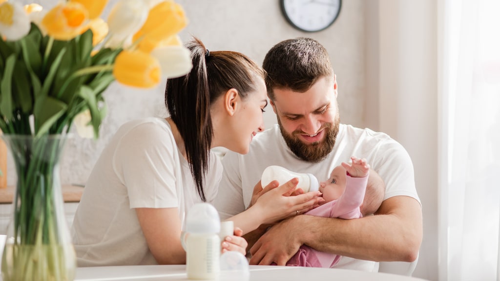 Waarom langer partnerverlof zo belangrijk is voor moeders, vaders én kinderen