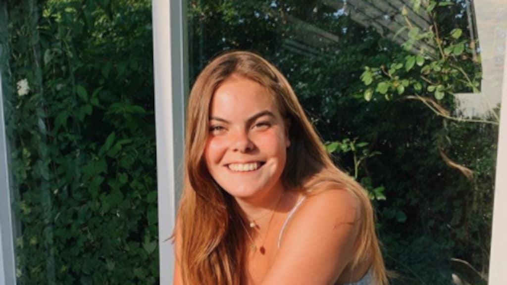 Gravin Eloise ontpopt zich tot waar Instagram-fenomeen