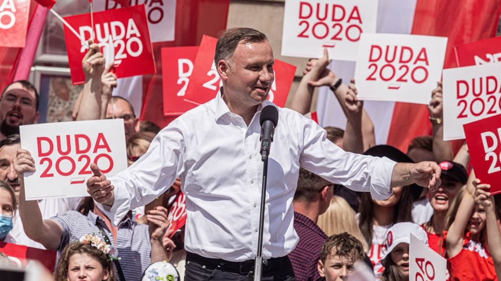 Poolse president wil adoptie door homostellen verbieden