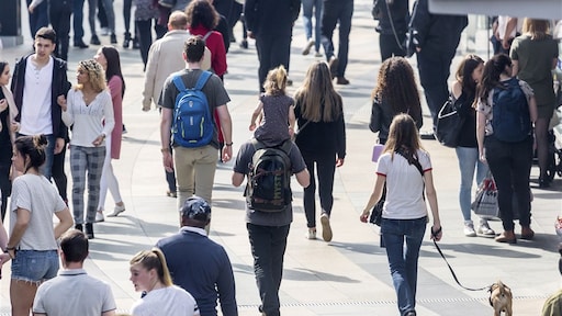 Drukker, diverser en grijzer: zo ziet Nederland eruit in 2050
