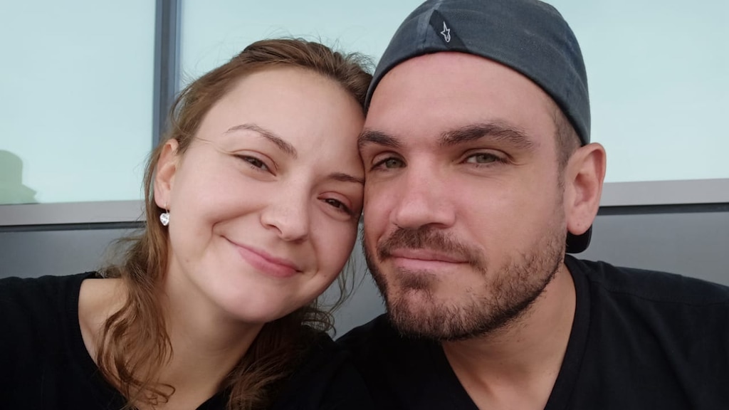 De laatste selfie die Stephan en Tetiana gemaakt hebben, op het vliegveld van Dubai.