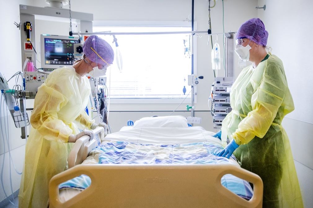 Waarom een salarisverhoging voor zorgpersoneel nog niet zo eenvoudig is