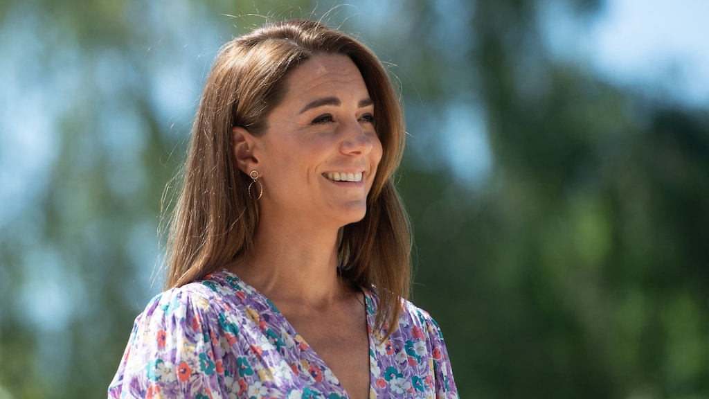 Tikkeltje ongemakkelijk: Kate Middleton reageert op geboorte Lilibet