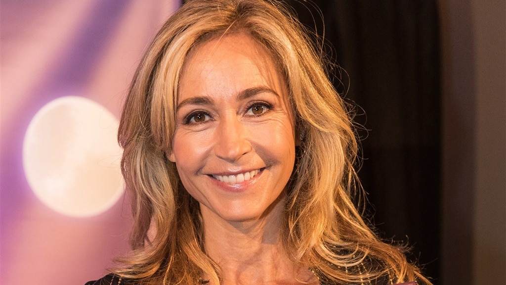 Wendy van Dijk in de watten gelegd na operatie aan knie