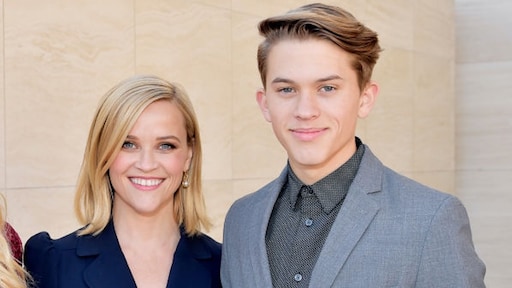 Reese Witherspoon zet puberzoon flink voor schut