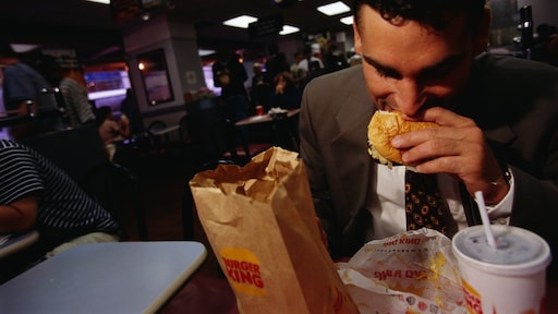 Koeien Burger King gaan op dieet voor het klimaat