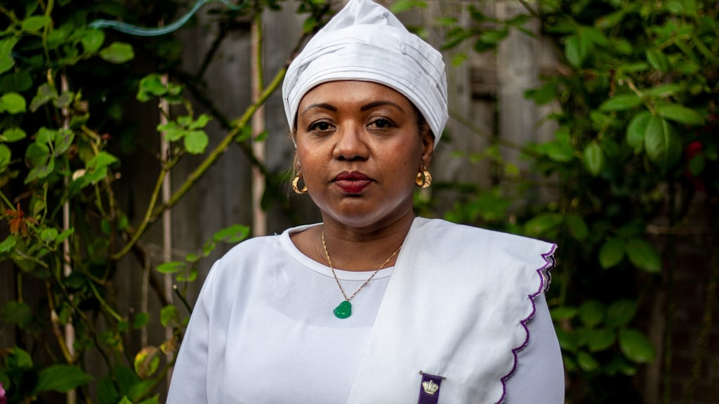 Ileen verzorgde tientallen doden in coronatijd: 'The job must go on'